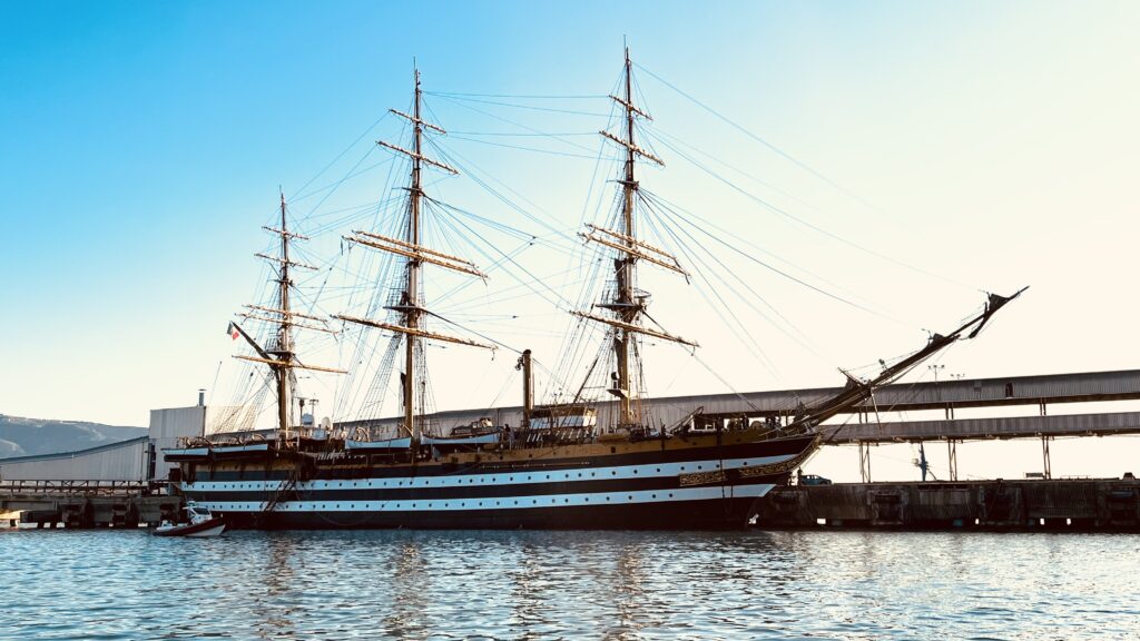 La più bella nave del Mondo a Manfredonia, l'Amerigo Vespucci (VIDEO)