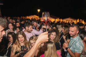 Vieste celebra i vini rosati d’Italia. Il primo giugno c’è la “La Vieste en Rose”